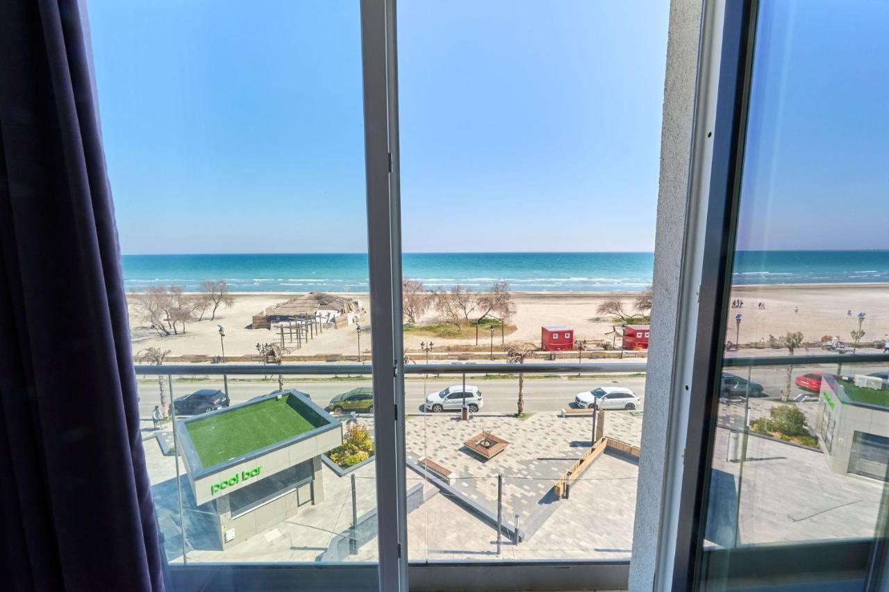 Glamour Red Apartment 22 In Spa Pool Resort Mamaia Kültér fotó