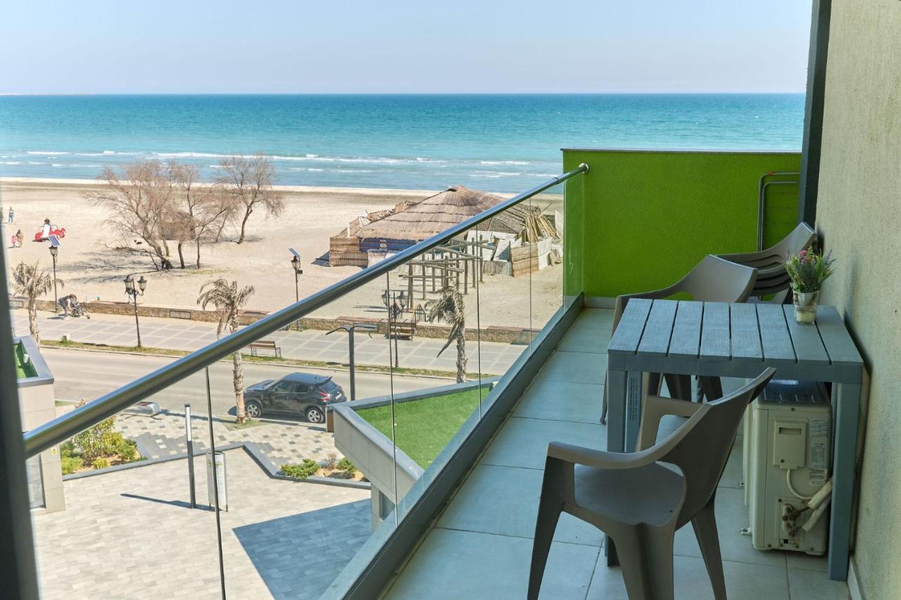 Glamour Red Apartment 22 In Spa Pool Resort Mamaia Kültér fotó